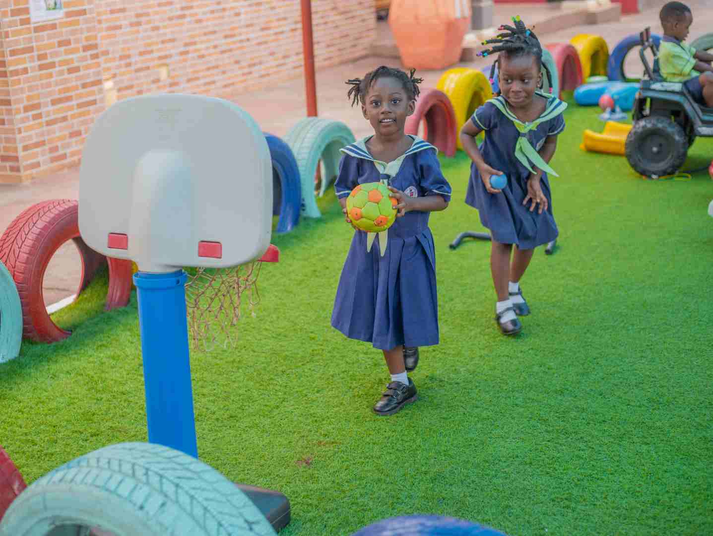 KNAS Gallery Image 14